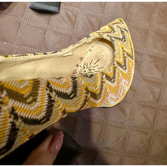 Naughty Monkey Women's Platform Heels w. Embroidered Exterior, Snakeskin - 6 - Picture 11 of 12